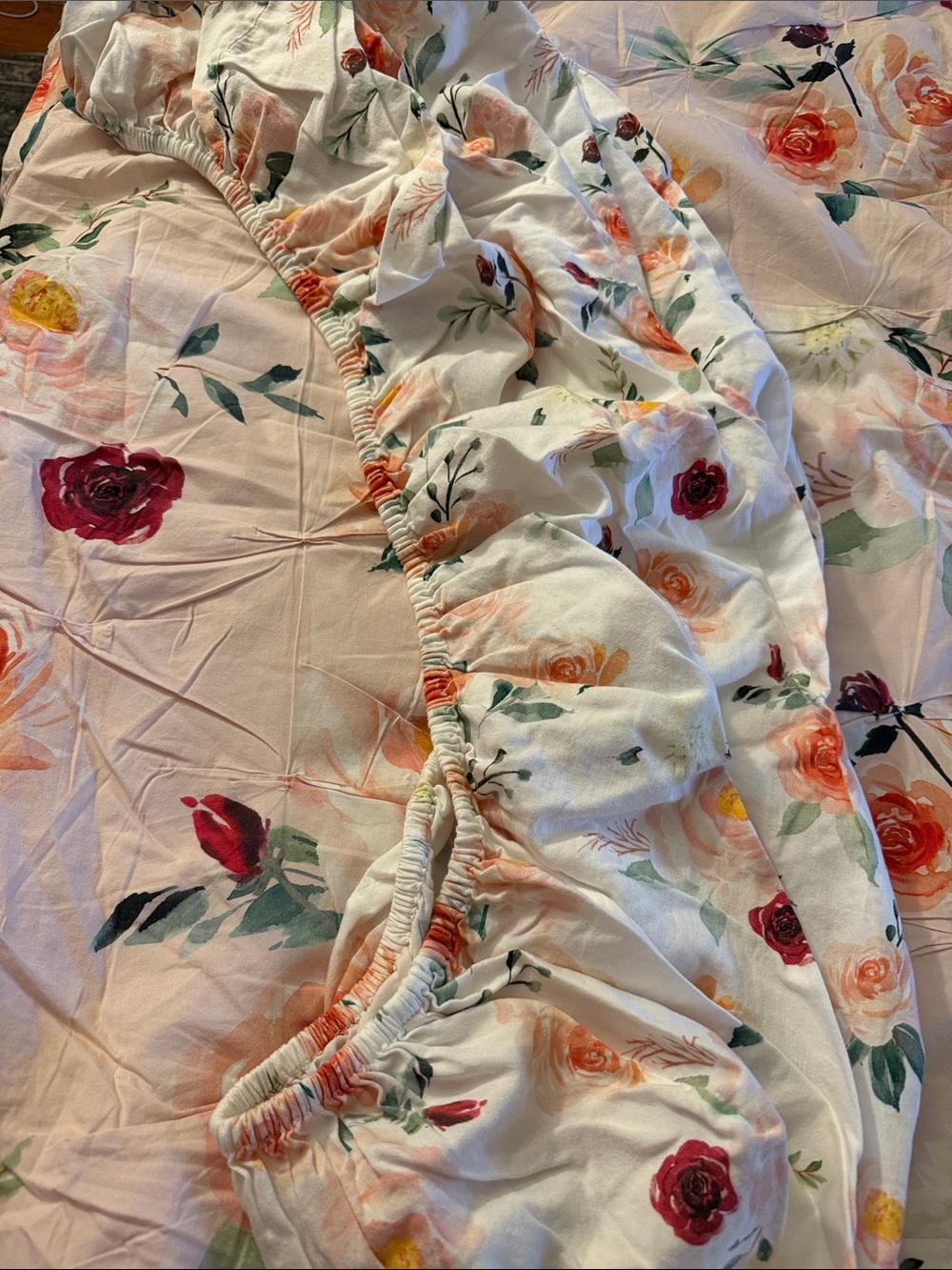 The Peanutshell bedding girl comforter and fitted sheet